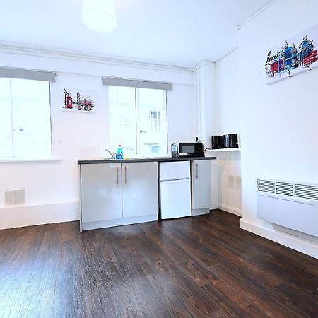 Centrally Located Flat In Leicester Square Лондон Экстерьер фото